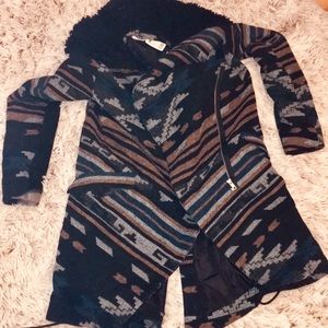 NWT URBAN OUTFITTERS gorgeous winter coat size XS